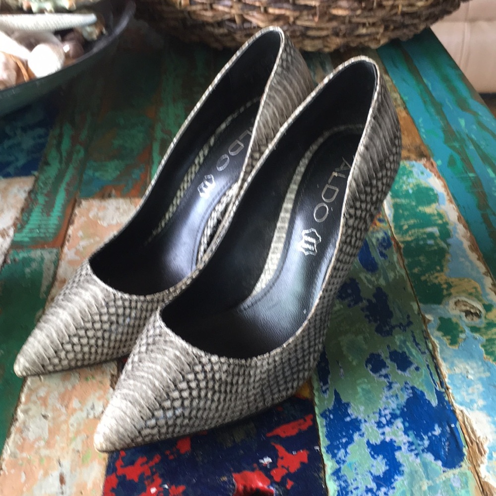 Python pumps